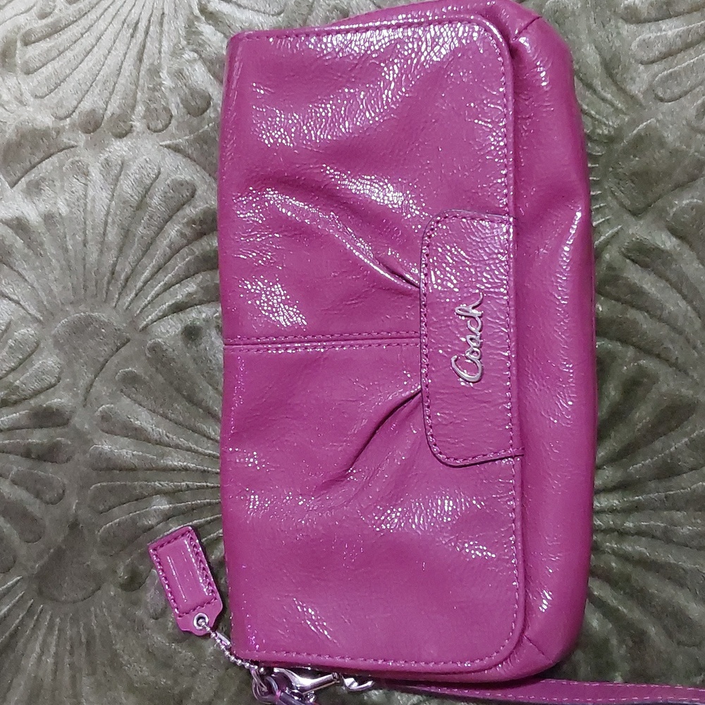 Coach poppy colored patent wristlet 🔥